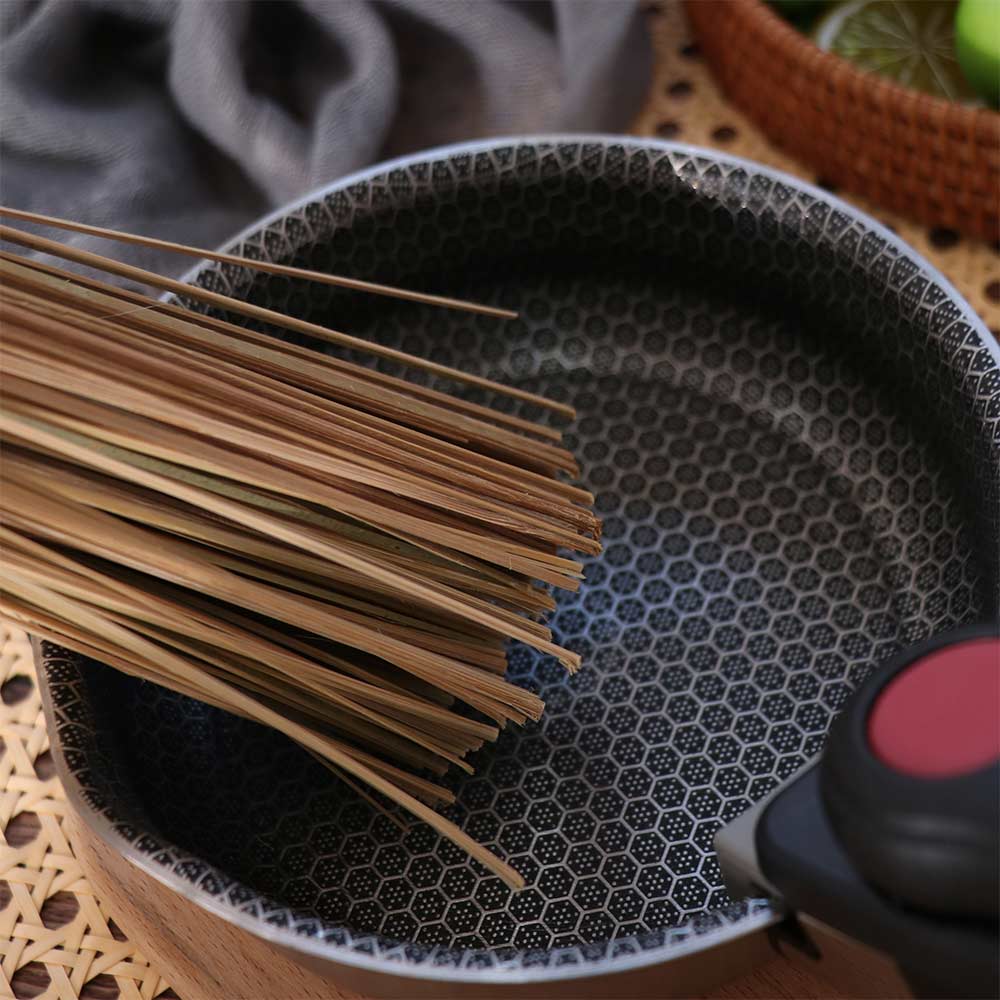 Dish Brush Bamboo - فرشاة تنظيف تقليدية مصنوعة من الخيزران